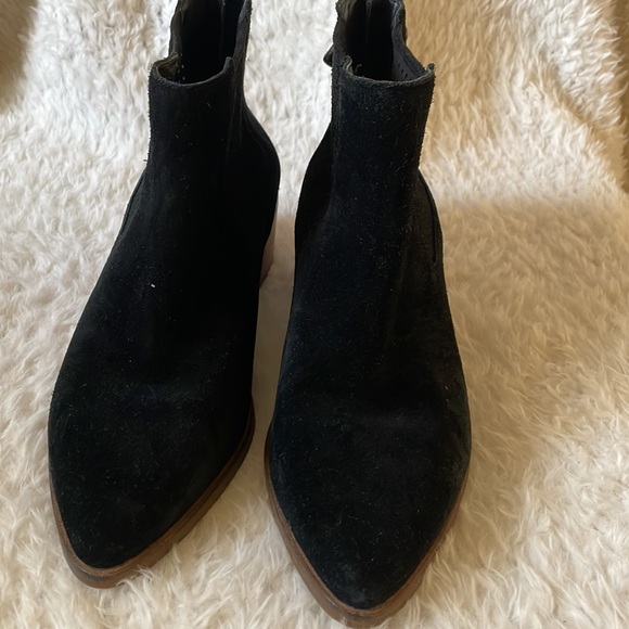 Cole haan Val perforated leather suede chelsea boots 7.5 - Picture 3 of 12